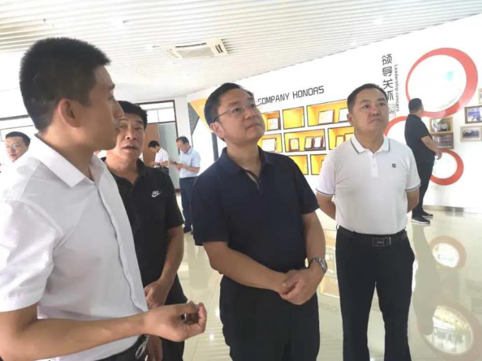 中國(guó)鋁業(yè)之都--山東臨朐縣領(lǐng)導(dǎo)一行蒞臨廣東涂?jī)|考察指導(dǎo)